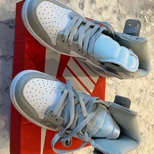 Nike Dunk High Sneakers - White & Light Gray
